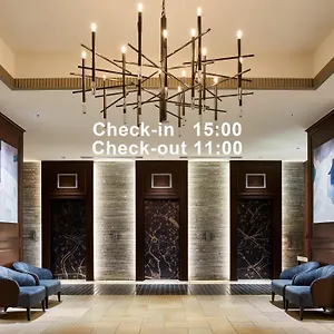Mitsui Garden Shiodome Italia-gai - **** Токио